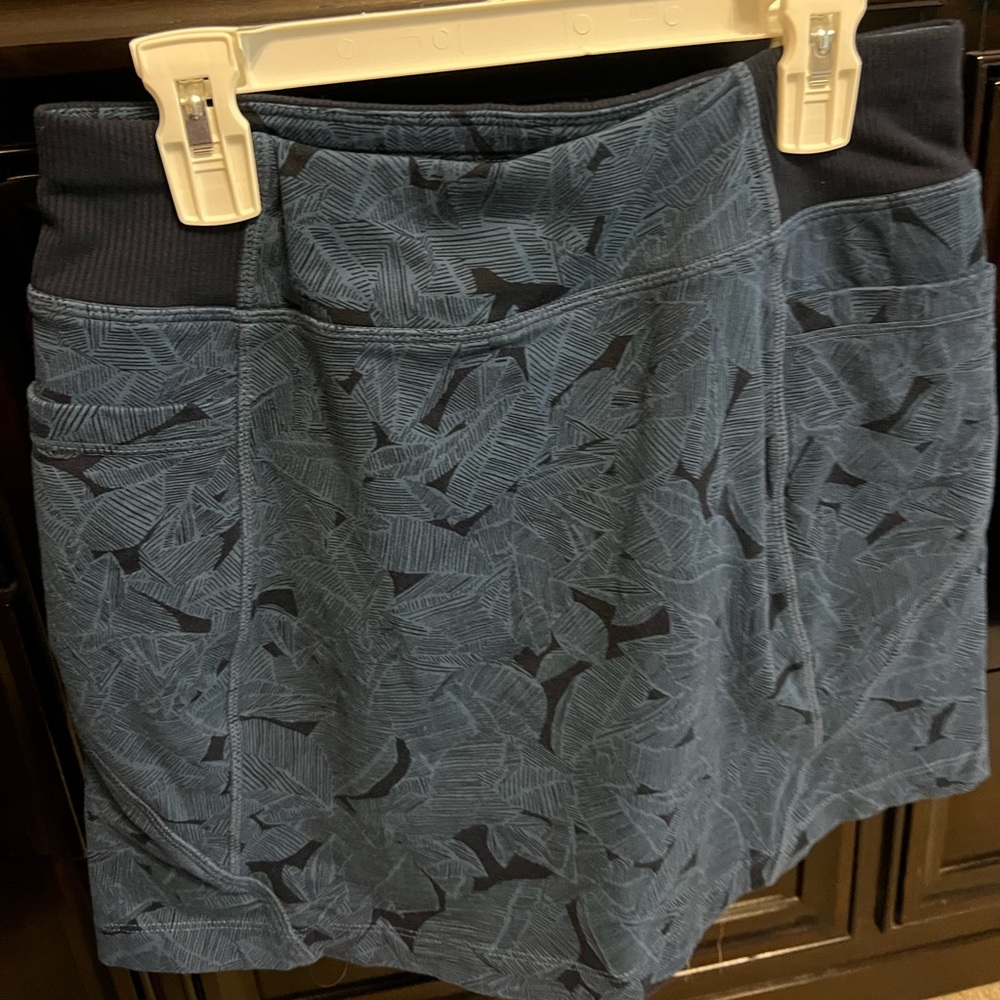 Athleta skort with lined short womens SIZE XS
